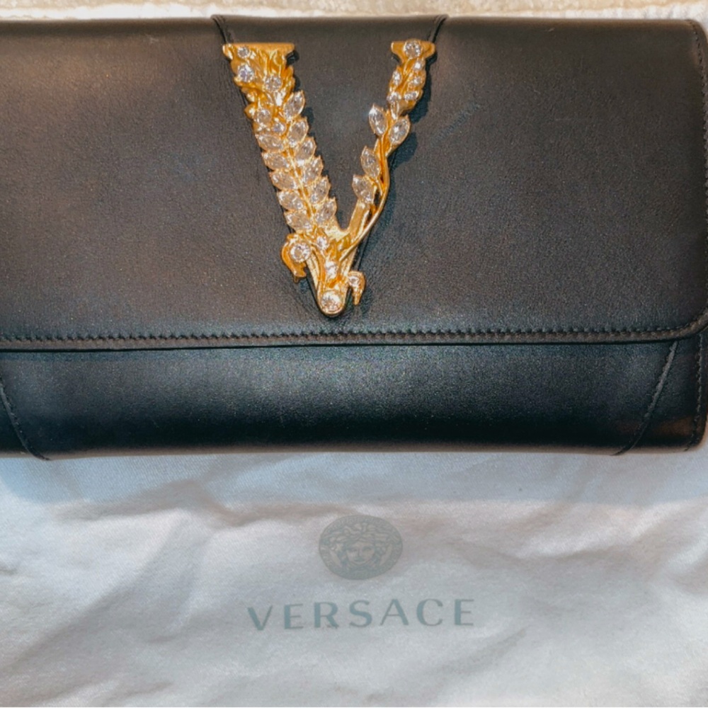VERSACE MEDUSA V CLUTCH HANDBAG